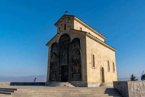 Tiflis Gürcistan Kasım 2020 Gürcistan Günlükleri Olarak Bilinen Anıtta Kilise — Stok fotoğraf