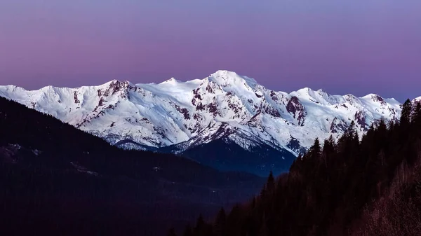 スヴァネティ山脈 ジョージア州の高い山岳地帯の美しい景色 — ストック写真