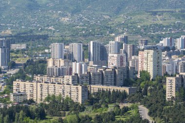 Tiflis 'in yerleşim alanı, Gldani ve Mukhiani' deki çok katlı binalar. Georgia