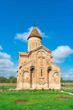 Samtavisi köyündeki eski ortodoks kilisesi. Georgia, mimarlık.