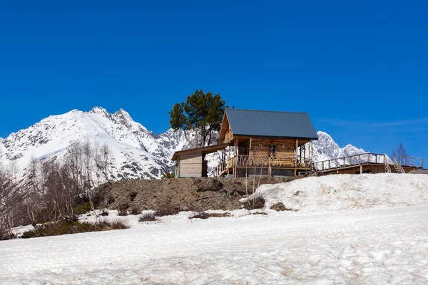 Domek Wysokich Górach Górnego Svaneti Podróże — Zdjęcie stockowe