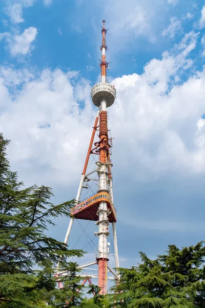 Tbilisi Broadcasting Tower Monte Mtatsminda Georgia — Foto de Stock