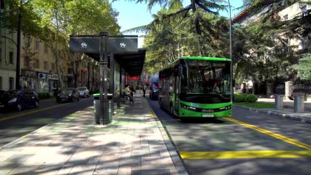 Tbilisi Georgia Augusti 2021 Biltrafik Chavchadaze Avenue Tbilisi — Stockvideo