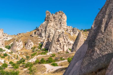 Kapadokya 'daki volkanik kaya oluşumları antik Hıristiyanların ikamet ettikleri yer. Seyahat