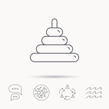 Piramit bebek oyuncak simgesi. Çocuk kulesi oyun işareti.