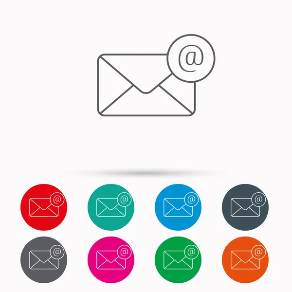 Envolvente icono de correo. Mensaje de correo electrónico con señal AT . — Vector de stock