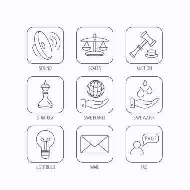 Strateji, açık artırma ve ölçekler adalet simgeler.