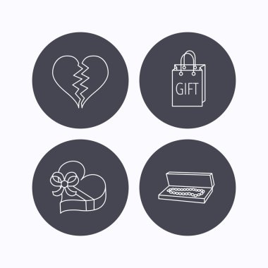 Kırık kalp, hediye kutusu ve düğün takı simgeler.