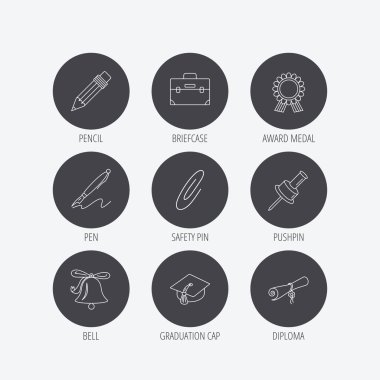 Mezuniyet kap, kalem ve diploma simgeleri.