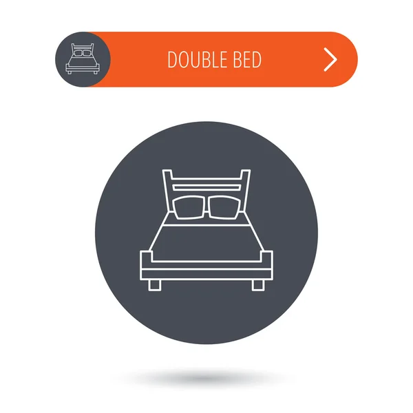 Double bed icon. Sleep symbol. — Stock Vector