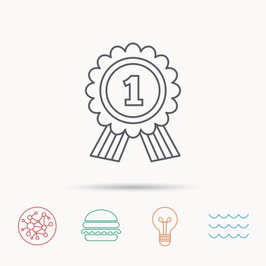 Altın Madalya Ödülü simgesi. İlk yer işareti.