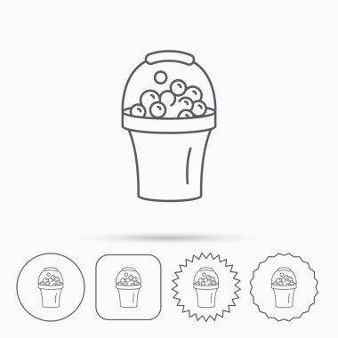 Köpük simgesiyle kova. Sabunlu temizlik işareti.