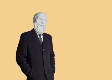 Modern sanat kolajı. Paltolu bir moda adamı. Sokrates 'in Alçı taşı başkanı.