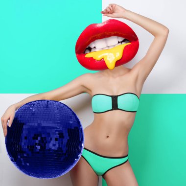Disko toplu oyuncu seksi model. Plaj partisi. Parlak renkleri karıştır. Moda tarzı.