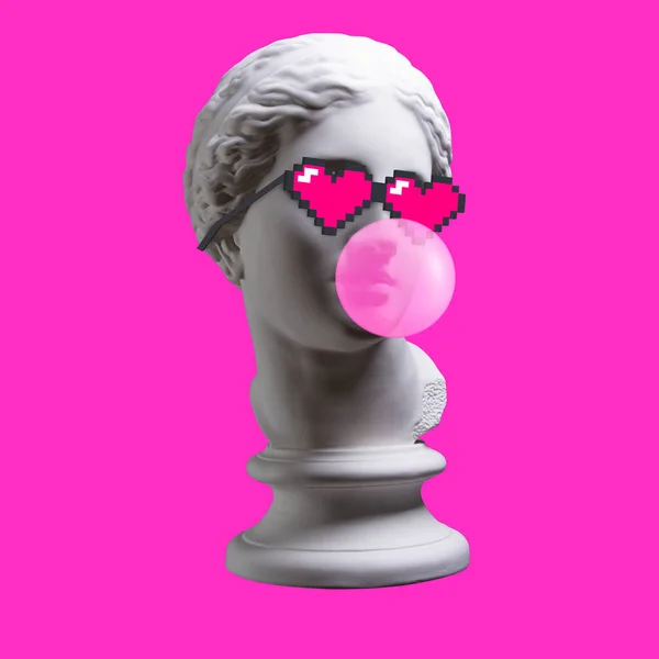 Gypsum statue Aphrodite. Creative. Plaster statue of Aphrodite\'s head in pixel glasses. Thug life.