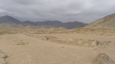 Caral medeniyet şehri ve Piramitler kuzeydeki Lima, Peru