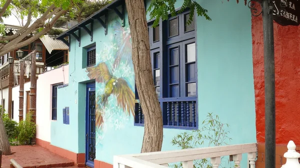 Rumah-rumah kecil klasik di distrik Beatnik di Barranco, di Lima, Peru Stok Gambar Bebas Royalti