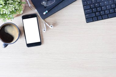 Ofis aksesuarları ile en üst görünüm ofis masaüstü, iş nesneleri ile masaüstü.