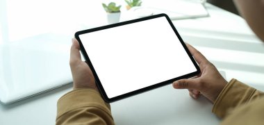 Boşluk Ekran Kavramını Kopyala İşletmesi Tablet üzerinde Çalışıyor