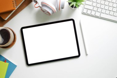 Boşluk Ekran Kavramını Kopyala İşletmesi Tablet üzerinde Çalışıyor.