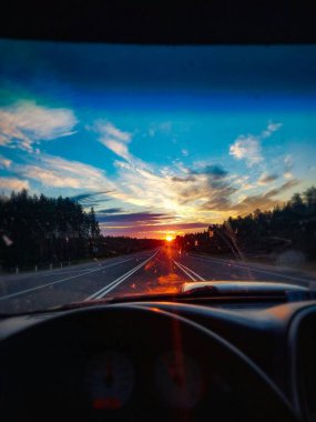 Güneşe doğru, tanrılara doğru.