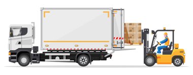 Forklift palet kutularını kamyonete yüklüyor.
