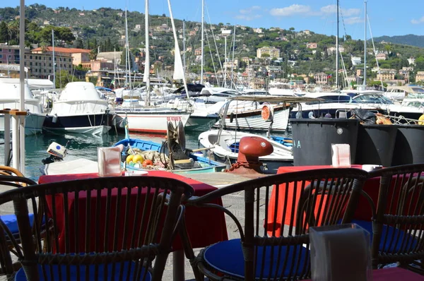 Portofino Italia Mediterráneo Paisaje Urbano Con Yates Barcos Pesca Muelle — Foto de Stock