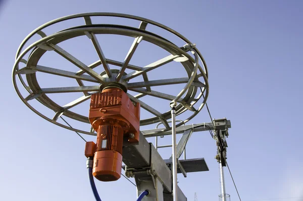 Metal pulley to  cable on  lift. — Stock Photo, Image