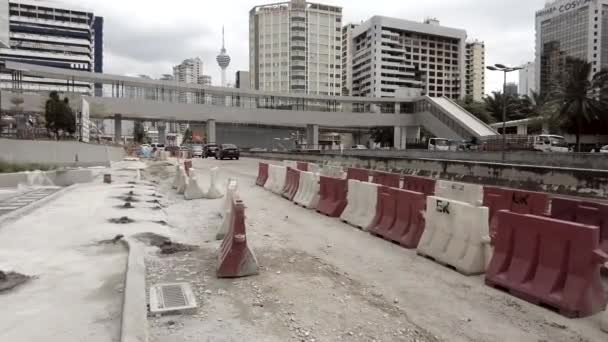 Pudu Malaysia March 2021 Pov Walking Construction Site Busy Road — Stockvideo