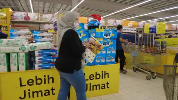 Bangi Malajsie Březen 2021 Pov Zaneprázdněných Lidí Nakupujících Supermarketu Tesco — Stock video