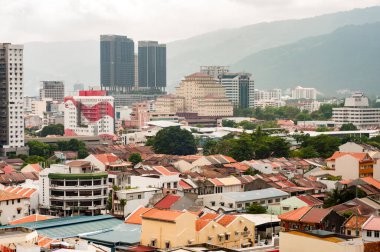 Georgetown Penang - 25 Nisan 2019: Malezya adası Penang 'ın renkli, çok kültürlü başkenti. Şehir, İngiliz sömürge binaları, Çin mağazaları ve camileriyle tanınır..