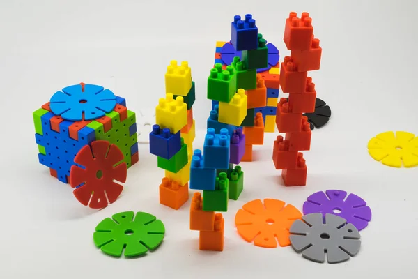 Építőkészlet Részleteit Egy Másik Formája Műanyag Színes Gyermek Tervezője Építési — Stock Fotó