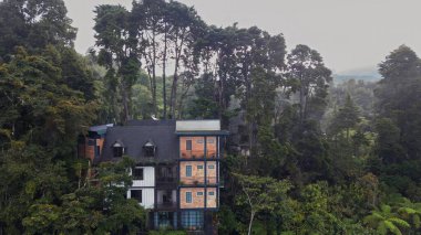 Cameron Highlands, Malezya 'da endüstriyel boş mimari daire.