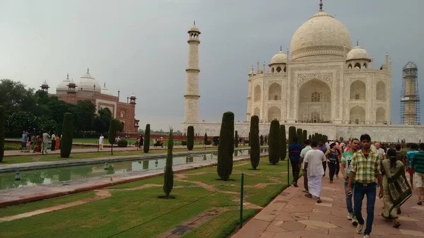 Taj Mahal Agra Indien Med Turist — Stockfoto