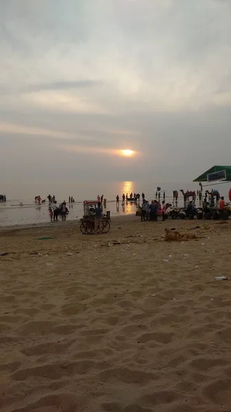 Mensen Die Genieten Aan Het Mandvi Strand Bhuj India — Stockfoto