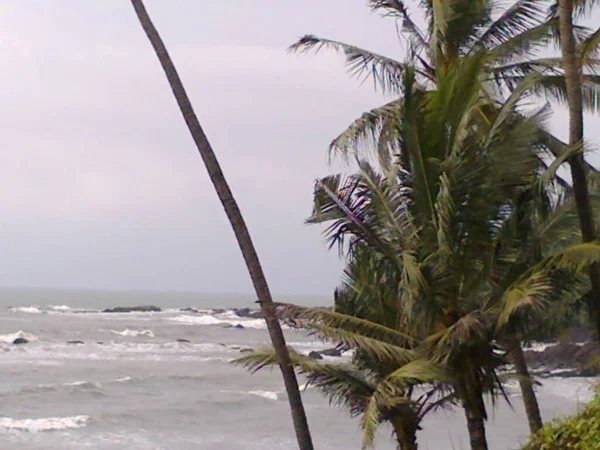 Belle Vue Sur Bord Mer Avec Des Vagues Dans Mer — Photo