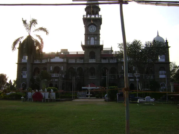 Antiguo Palacio Bonito Con Reloj Redondo Ahora Convertido Hotel India — Foto de Stock