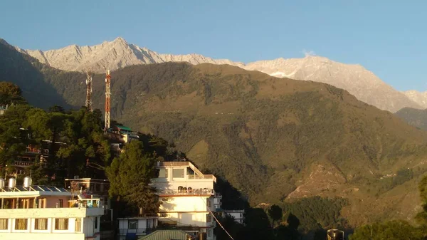 Hermosa Vista Del Paisaje Las Montañas Desde Cima Dharamshala India — Foto de Stock