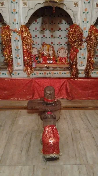 Niza Decorado Pequeño Templo Hindú Señor Shiva Ganesh Nandi India — Foto de Stock