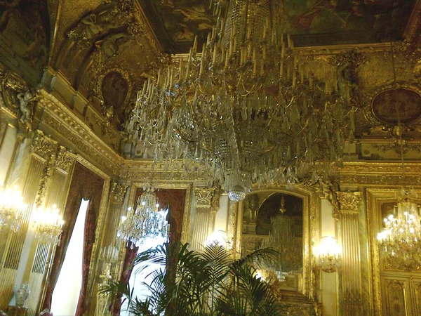 Mycket Dekorerad Hall Inne Louvren Museum Paris Frankrike — Stockfoto