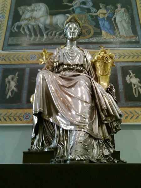 Bela Estátua Museu Louvre Paris França — Fotografia de Stock