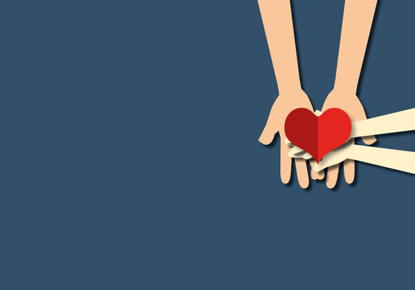 Озил держит сердце, семейную любовь, тепло, единство, любовь, заботу, защиту, концептуальную семью.