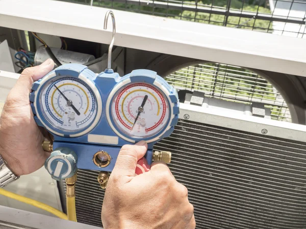 Manometer, Measure equipment of Air Conditioner 1 — Stock Photo, Image