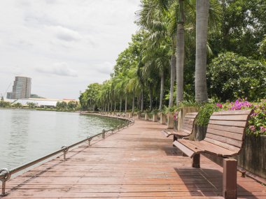 Göle 3 yanında tezgah