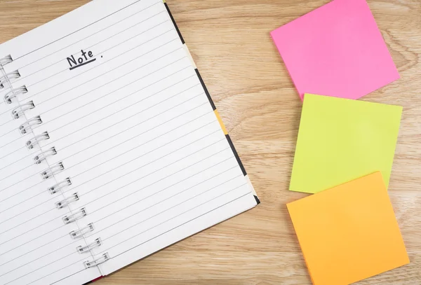 Defter ve yapışkan not 3