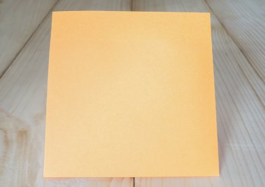 Yapışkan notu ve ataş 15