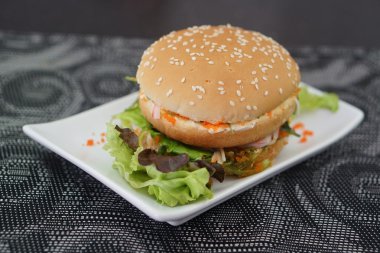 Yengeç ve Alga Burger