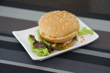 Yengeç ve Alga Burger