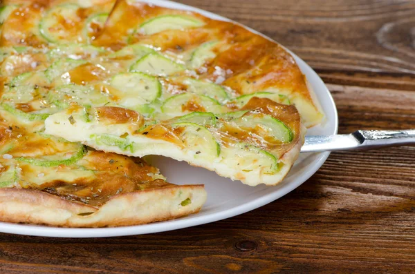 Healthy eating, pie with zucchini — Stock Photo, Image