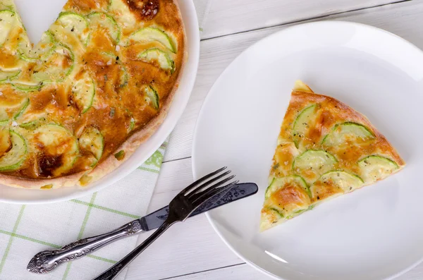 Healthy eating, pie with zucchini — Stock Photo, Image